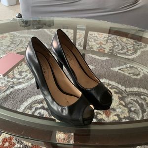Black high heels from guess